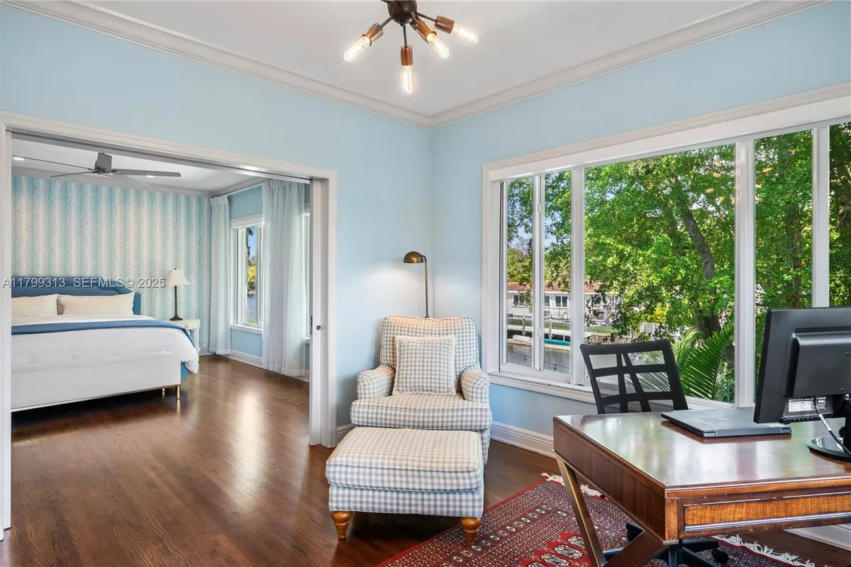 725 Vilabella Ave, Coral Gables FL 33146