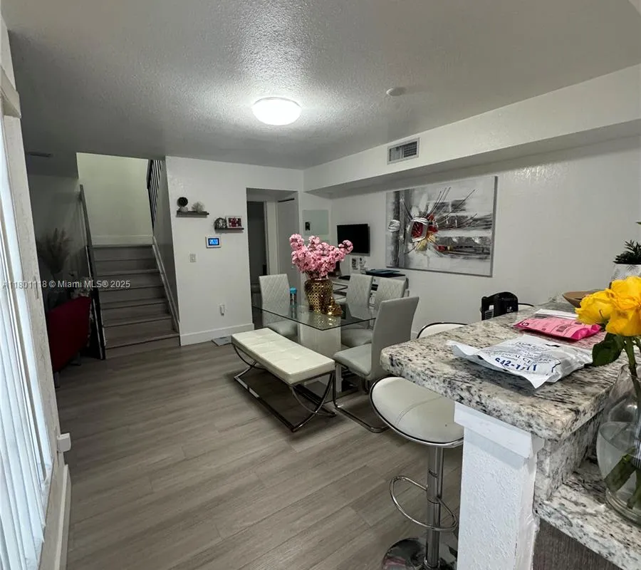 8098 NW 99th Ter, Hialeah Gardens FL 33016