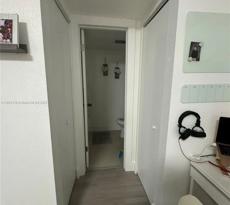 8098 NW 99th Ter, Hialeah Gardens FL 33016