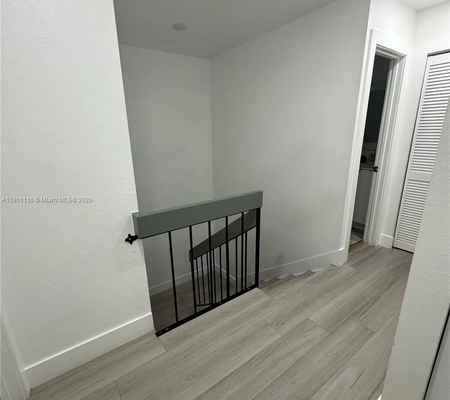 8098 NW 99th Ter, Hialeah Gardens FL 33016