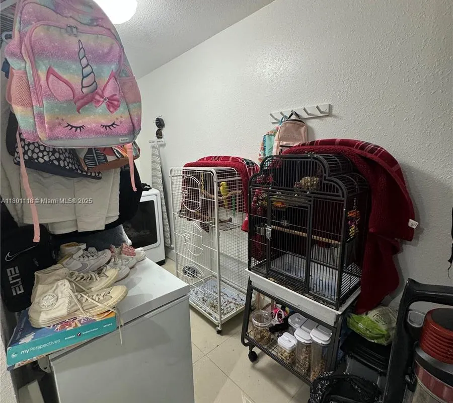 8098 NW 99th Ter, Hialeah Gardens FL 33016