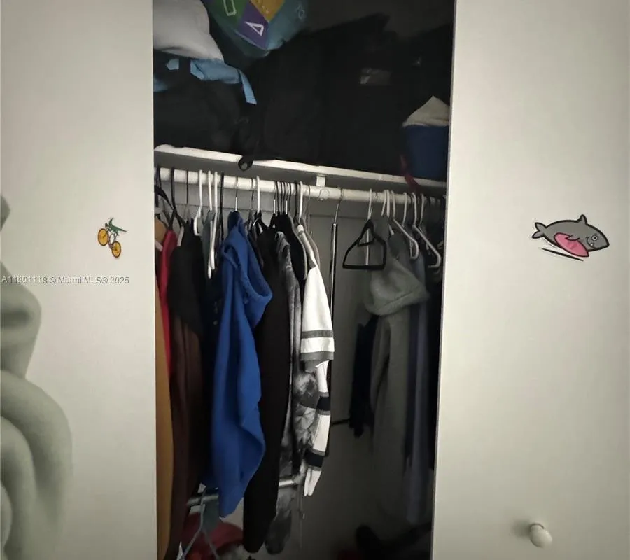 8098 NW 99th Ter, Hialeah Gardens FL 33016