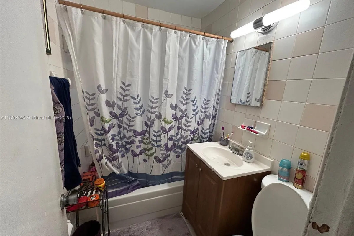 10354 SW 173rd St, Miami FL 33157