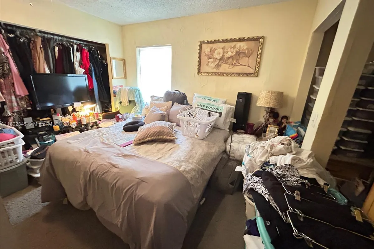 10354 SW 173rd St, Miami FL 33157