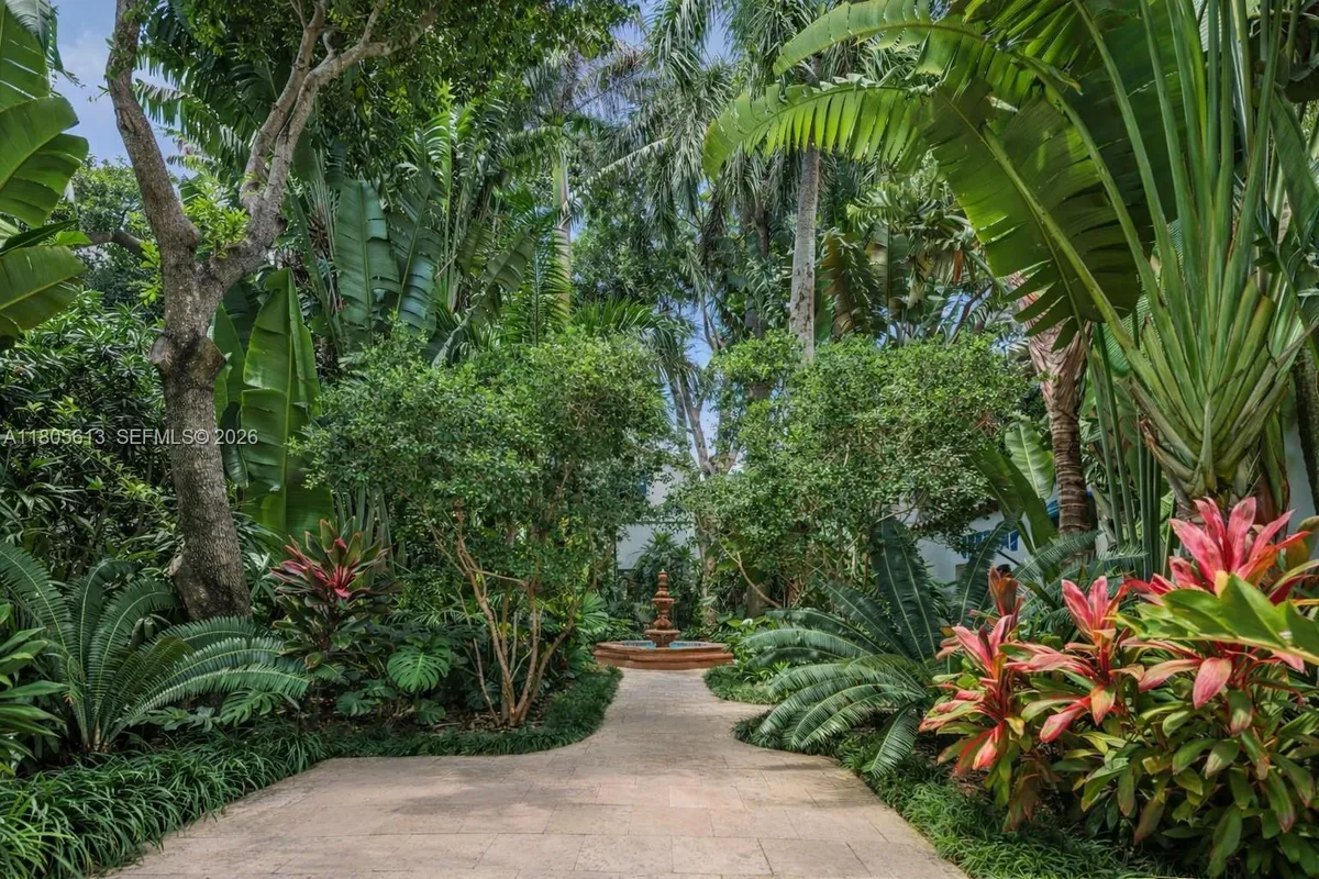 56 S Hibiscus Dr, Miami Beach FL 33139