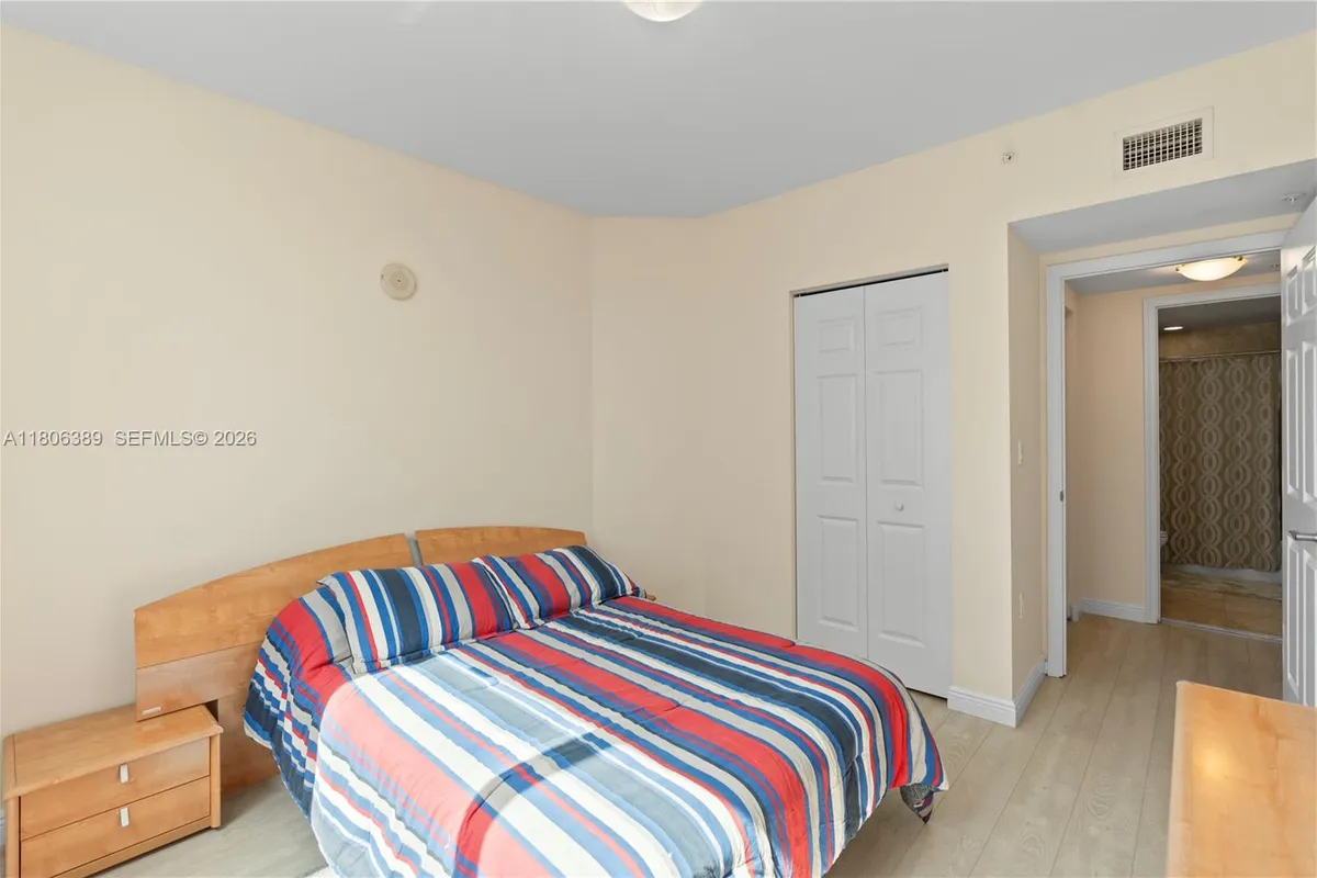 1745 E Hallandale Beach Blvd # 705W, Hallandale Beach FL 33009