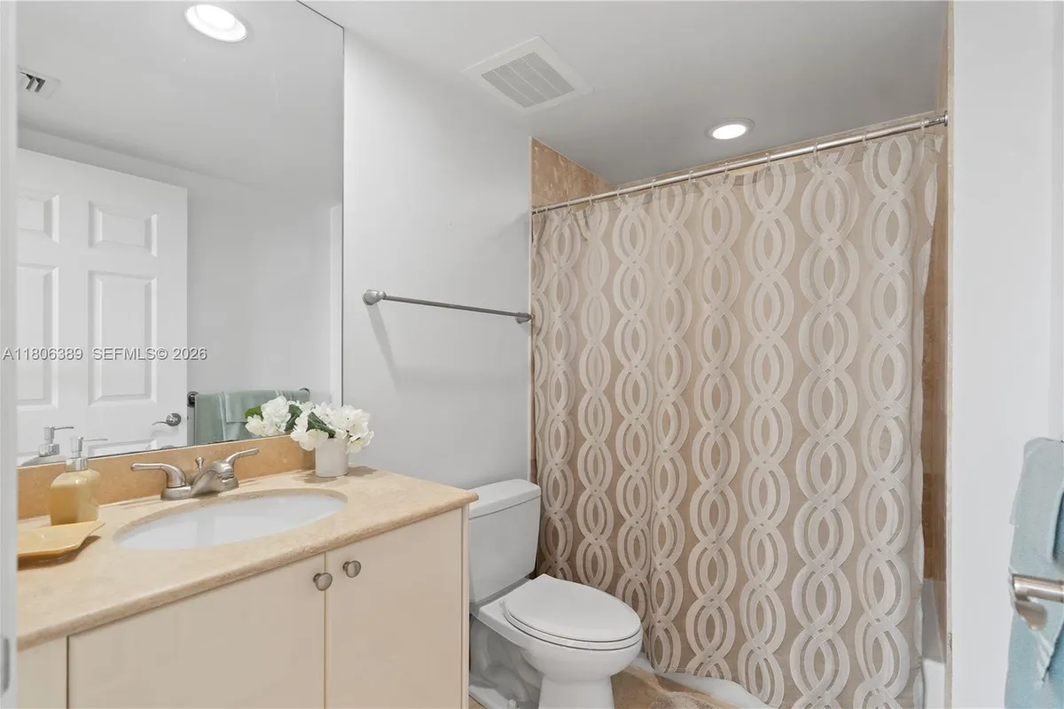 1745 E Hallandale Beach Blvd # 705W, Hallandale Beach FL 33009