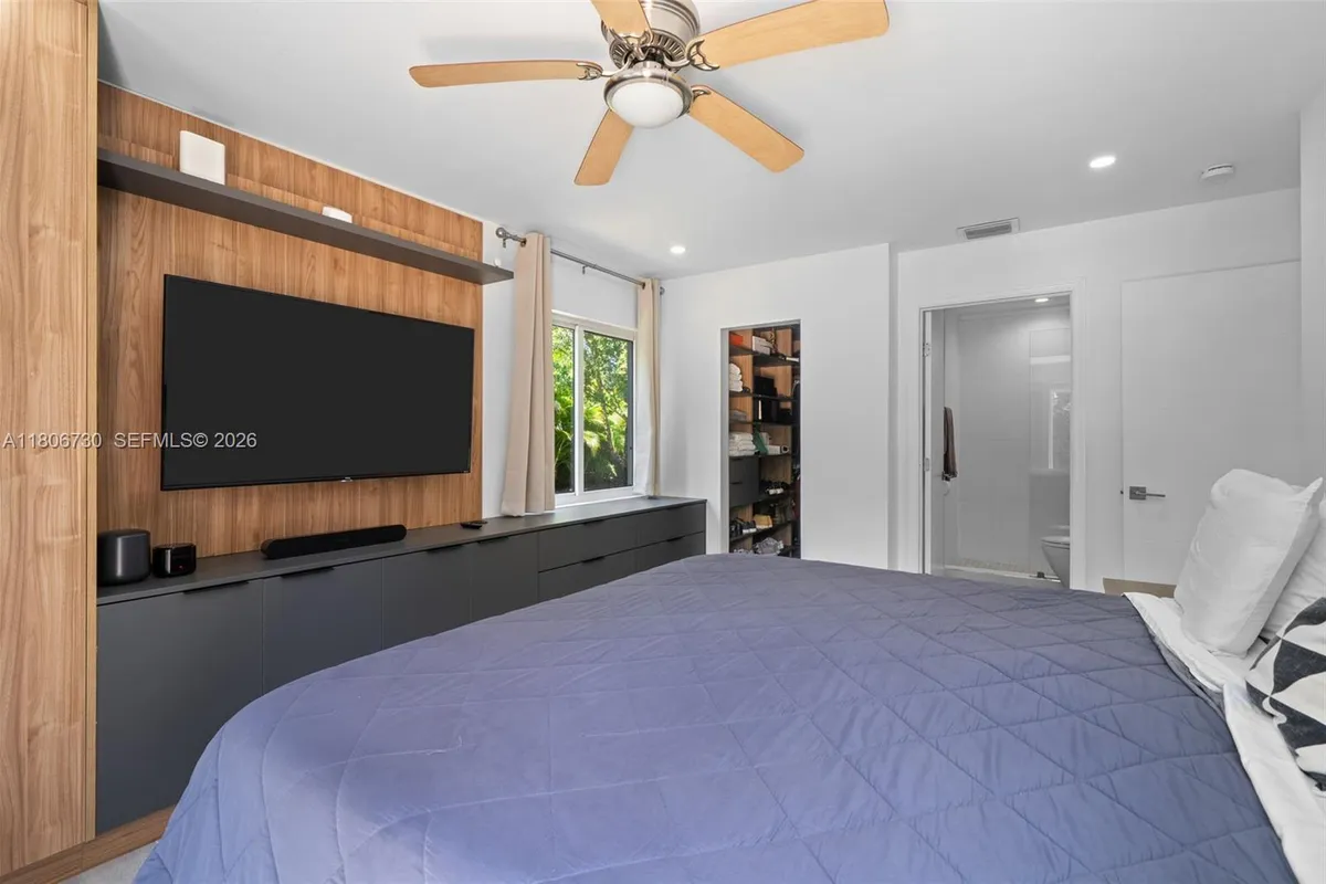 5943 SW 62nd St, South Miami FL 33143