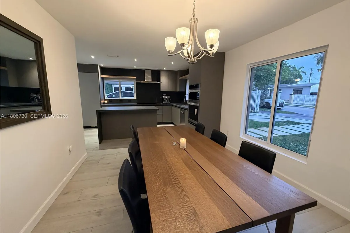 5943 SW 62nd St, South Miami FL 33143