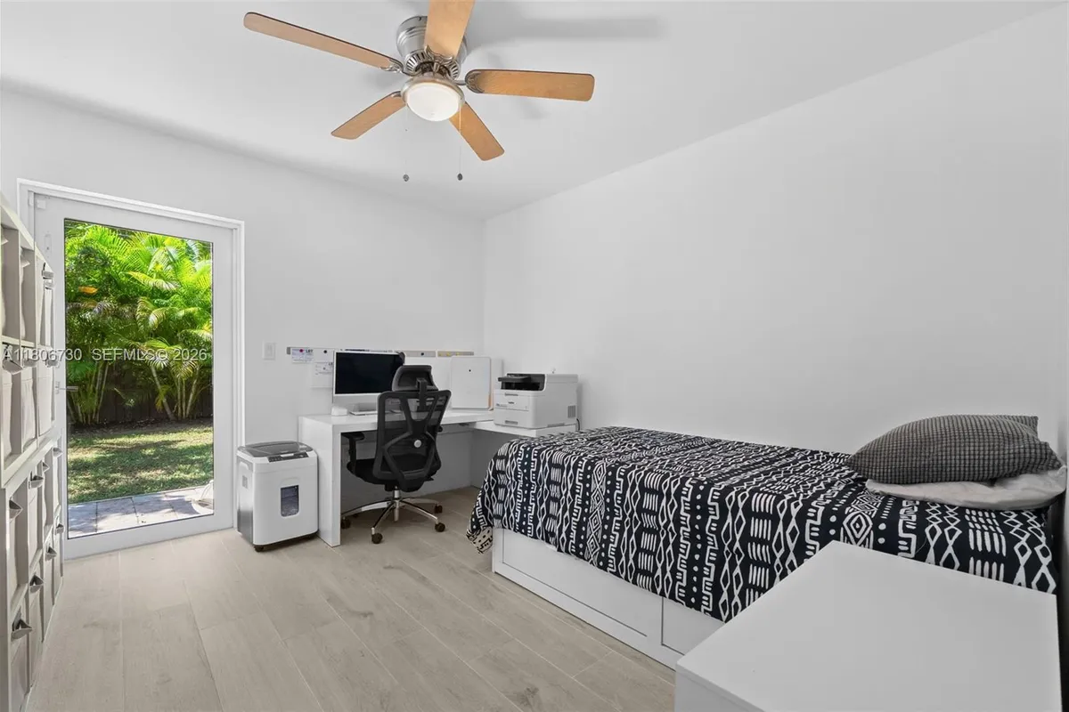 5943 SW 62nd St, South Miami FL 33143