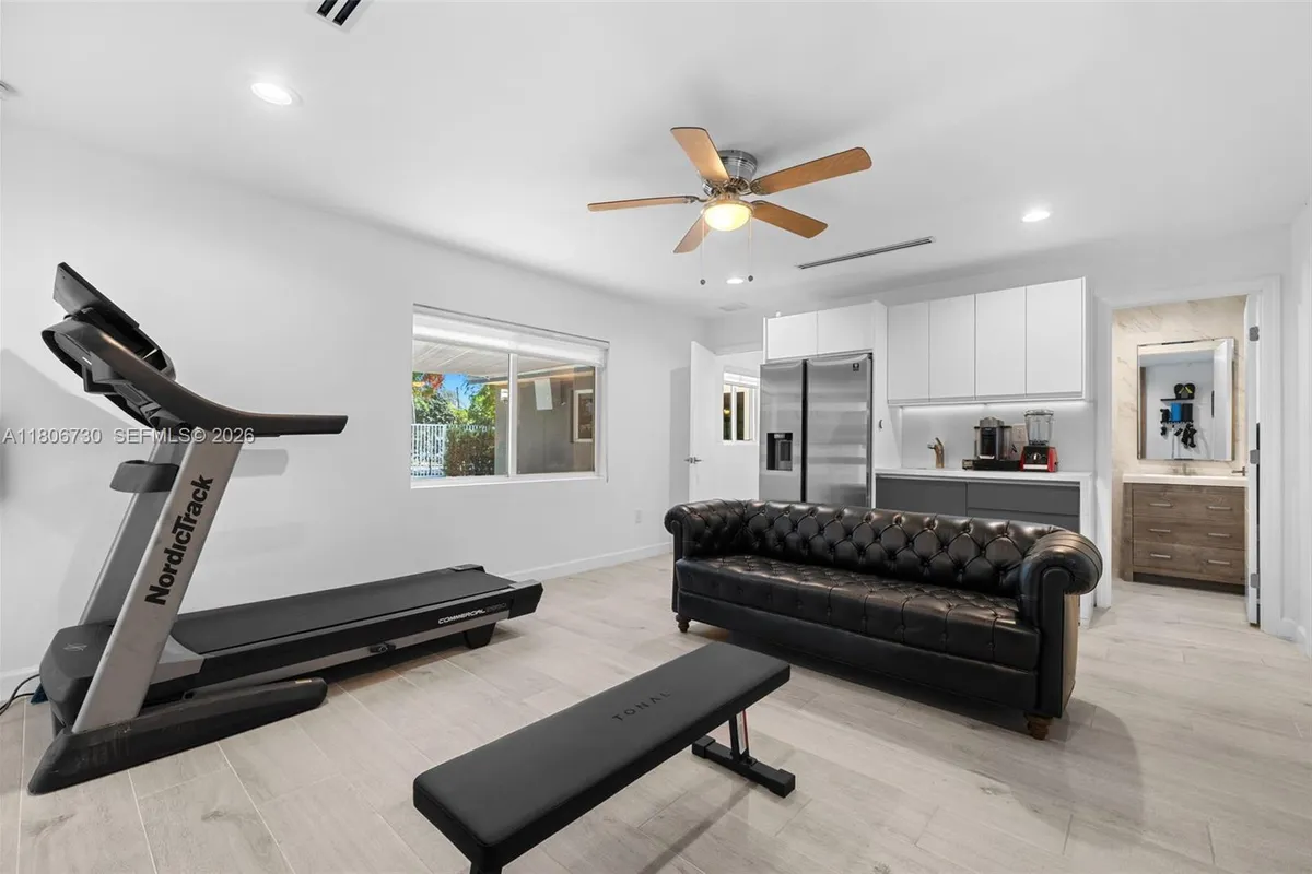 5943 SW 62nd St, South Miami FL 33143