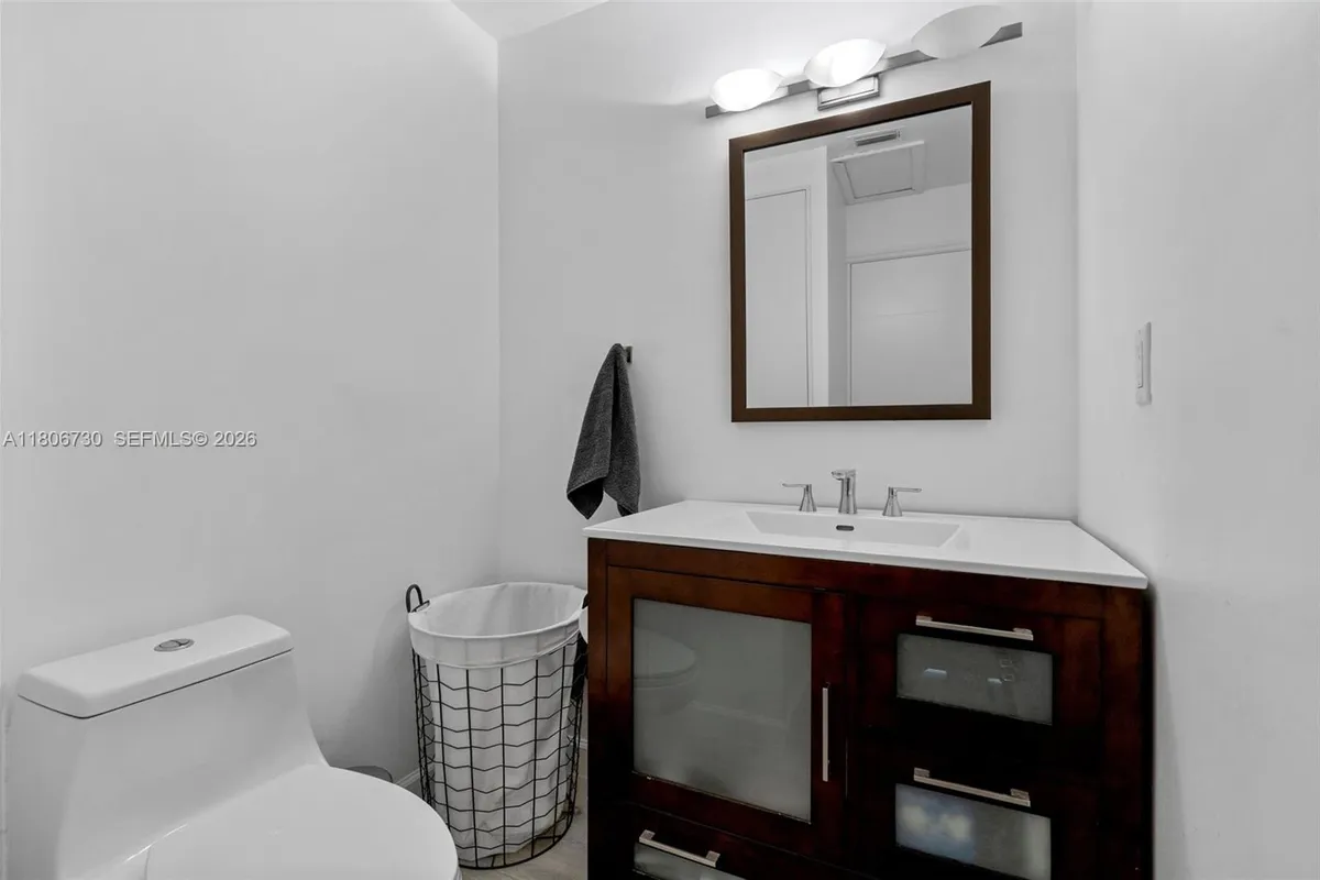 5943 SW 62nd St, South Miami FL 33143