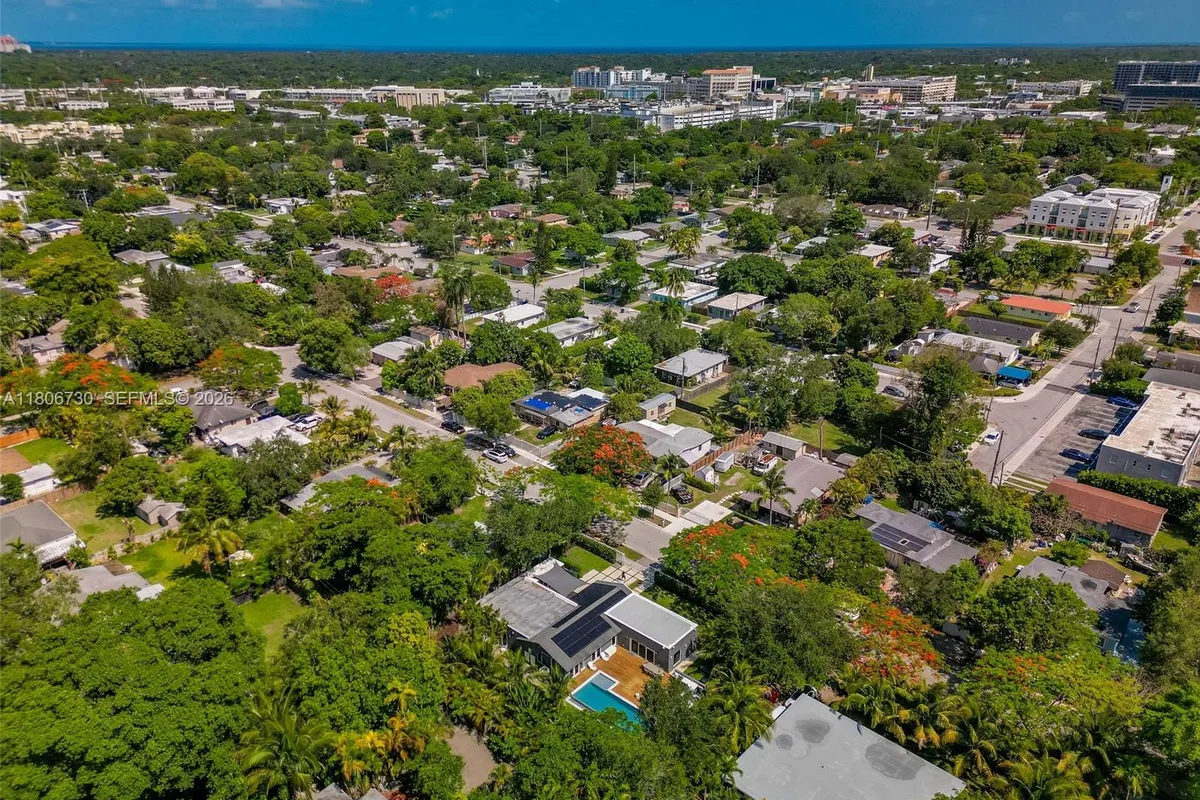 5943 SW 62nd St, South Miami FL 33143