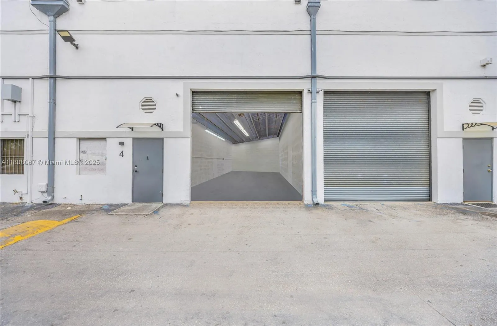 12101 NW 98th Ave, Hialeah Gardens FL 33018