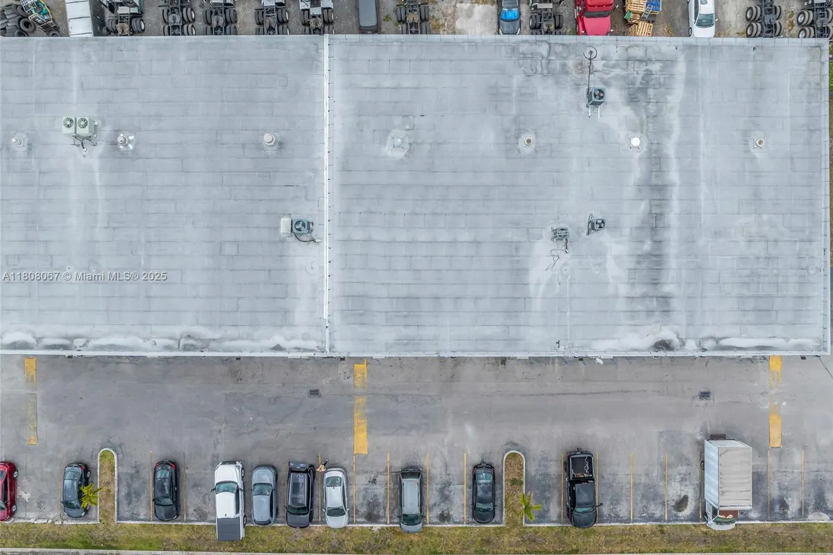 12101 NW 98th Ave, Hialeah Gardens FL 33018