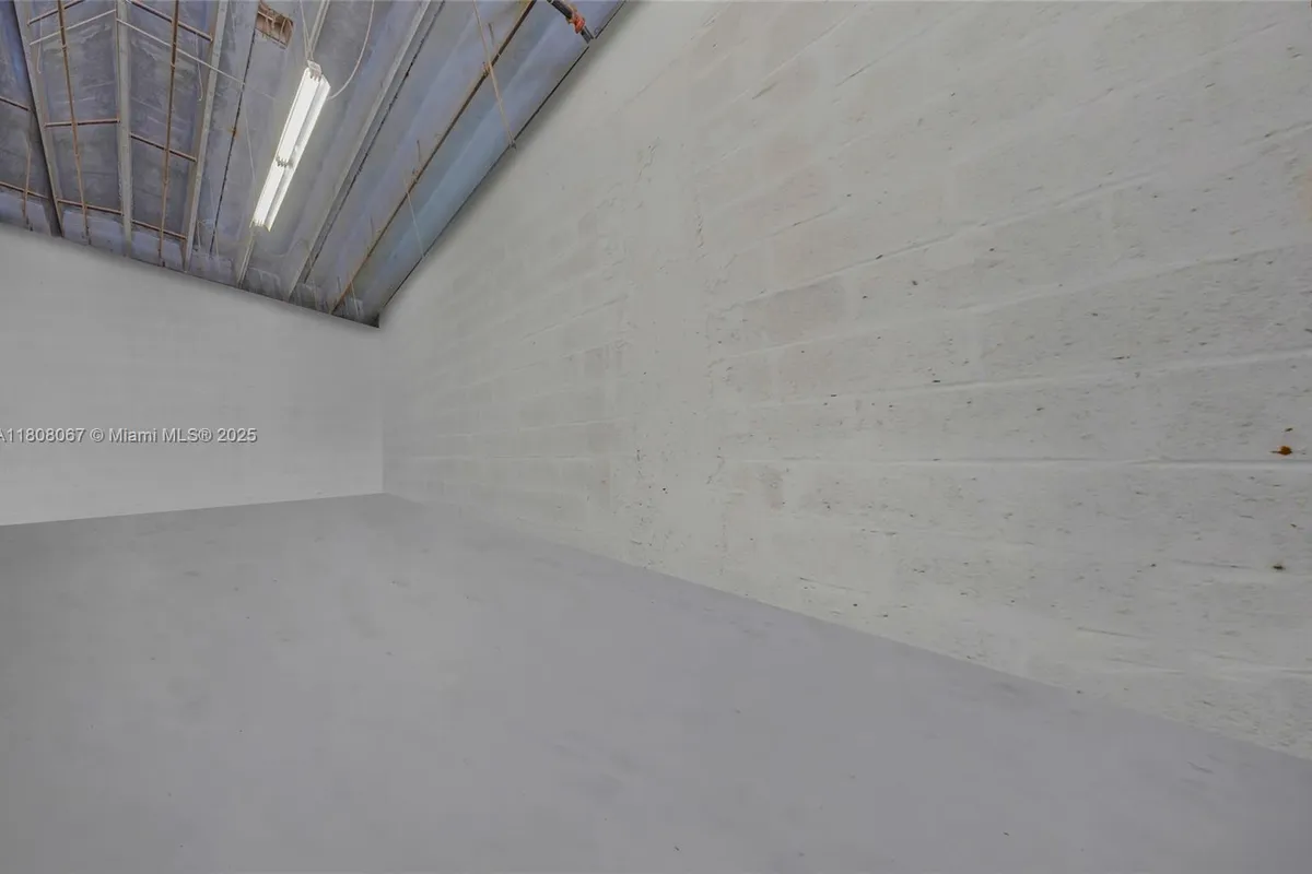 12101 NW 98th Ave, Hialeah Gardens FL 33018