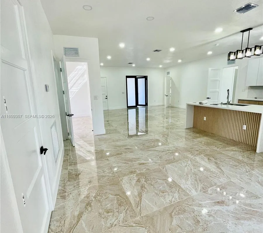 435 N Quebrada St, Clewiston FL 33440