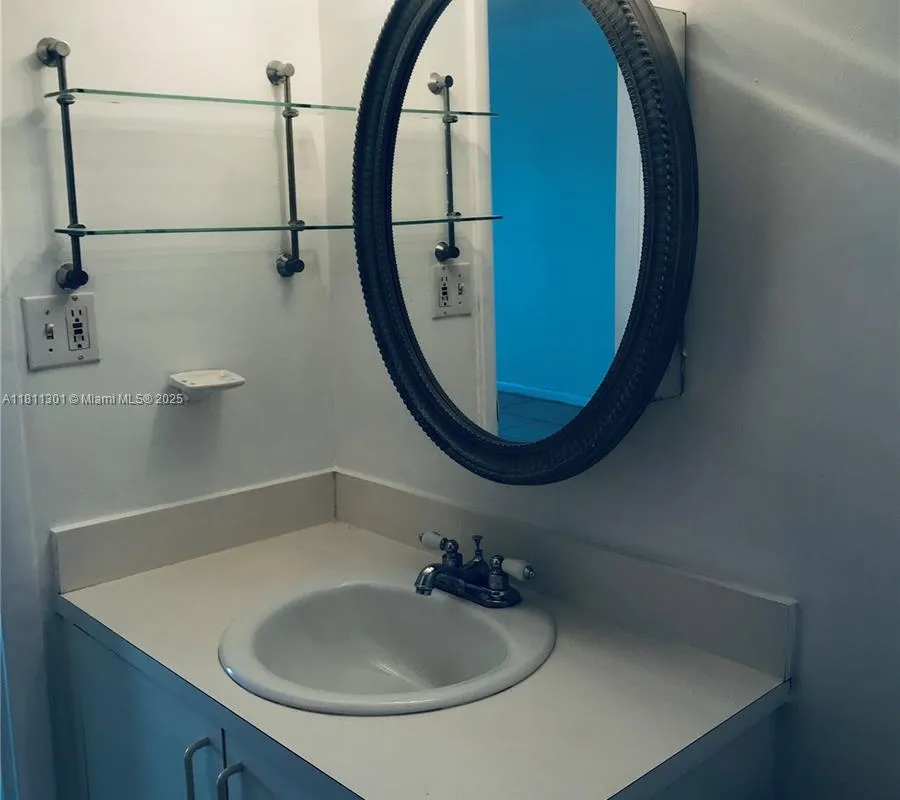 17600 NW 68th Ave # B3006, Hialeah FL 33015