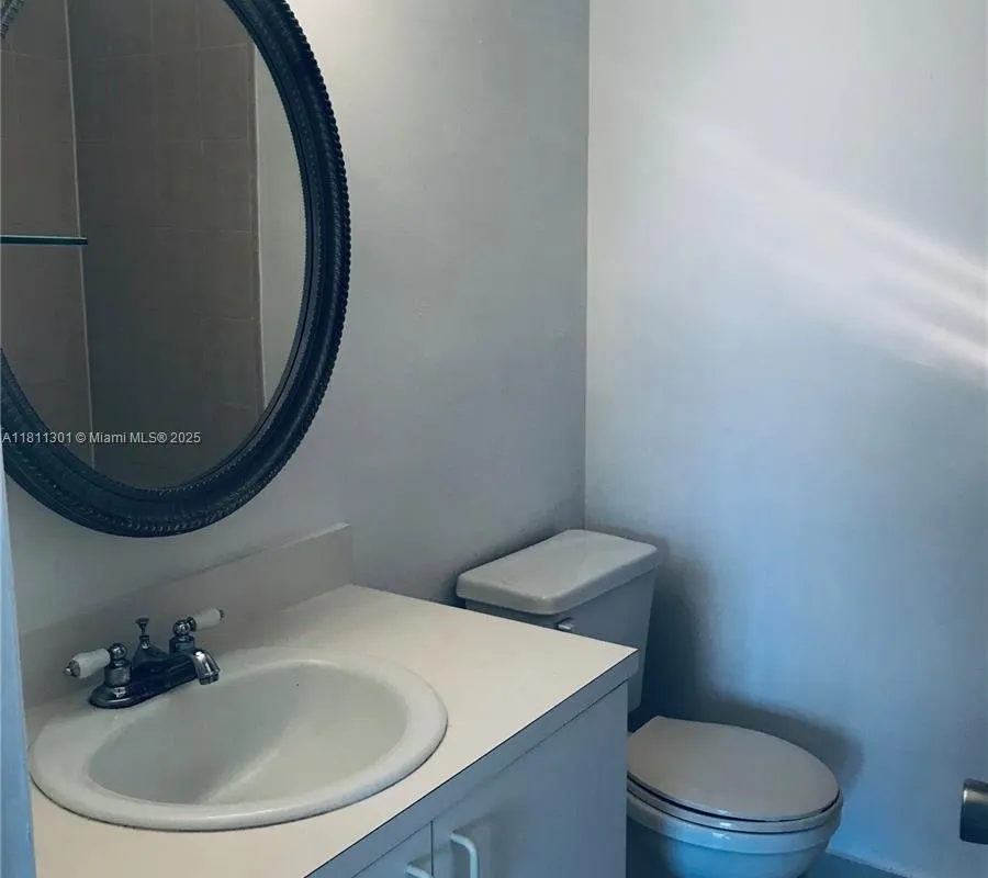 17600 NW 68th Ave # B3006, Hialeah FL 33015