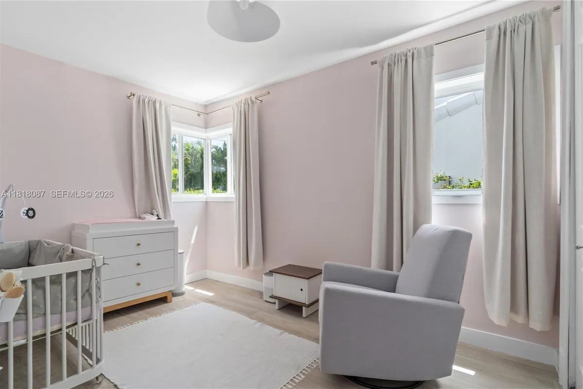 719 W 51st St, Miami Beach FL 33140