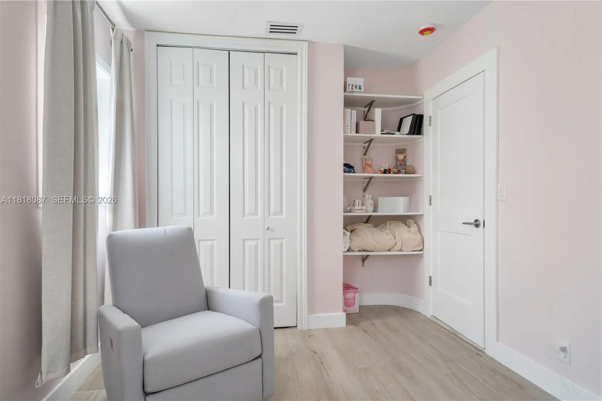 719 W 51st St, Miami Beach FL 33140