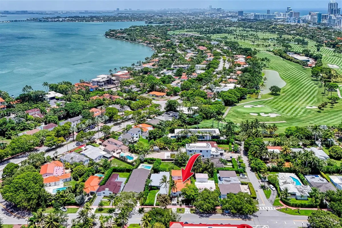 719 W 51st St, Miami Beach FL 33140