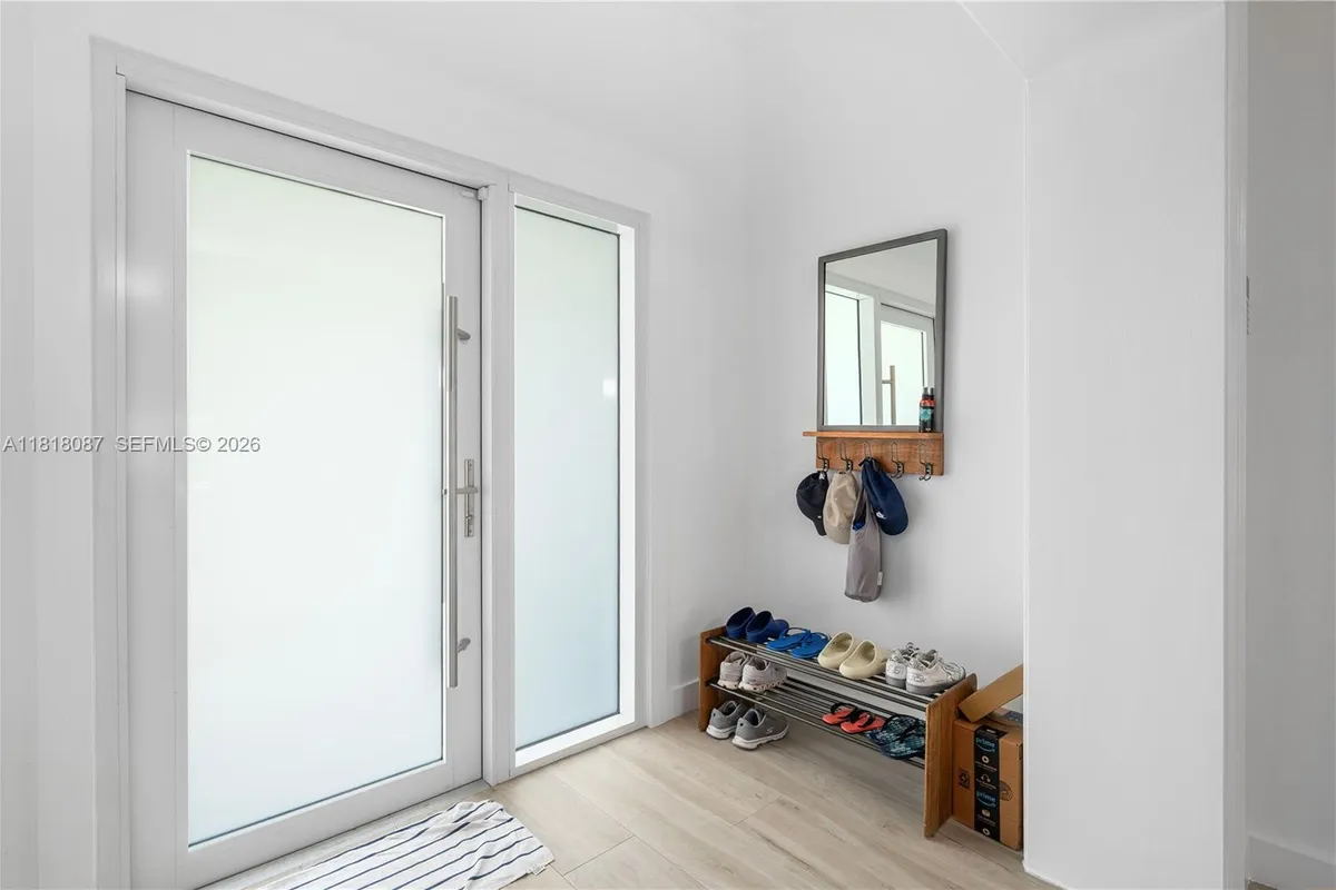 719 W 51st St, Miami Beach FL 33140