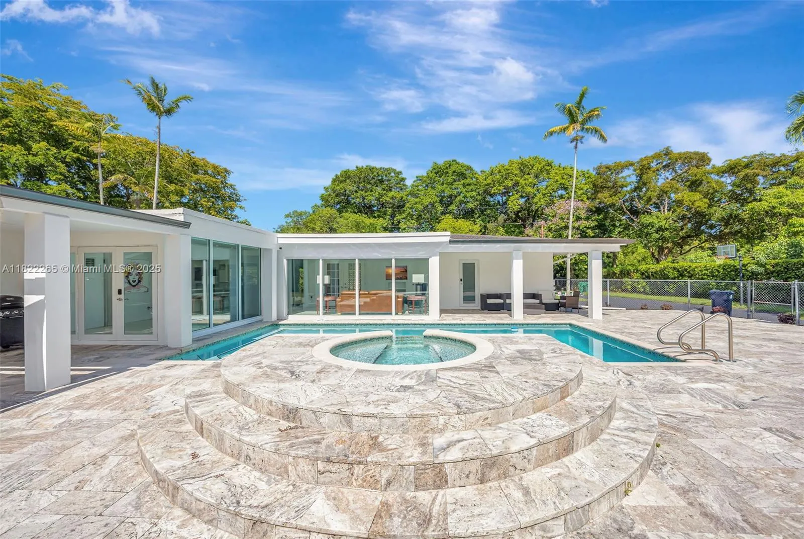 11230 SW 69th Ct, Pinecrest FL 33156