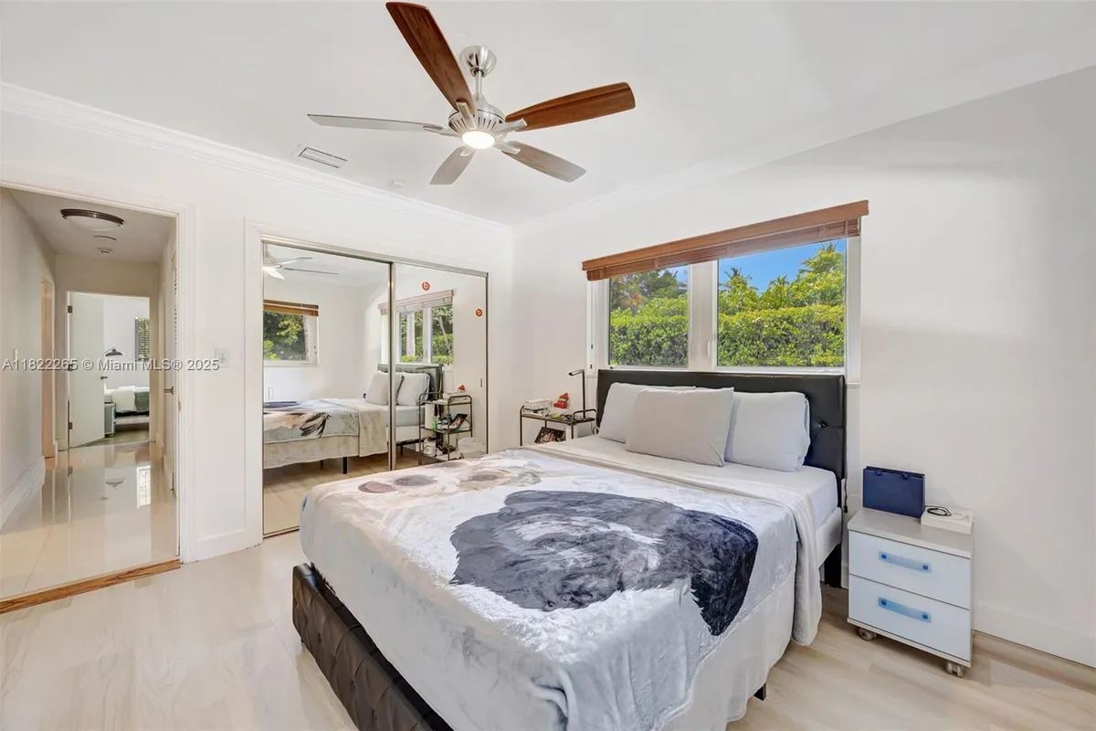 11230 SW 69th Ct, Pinecrest FL 33156