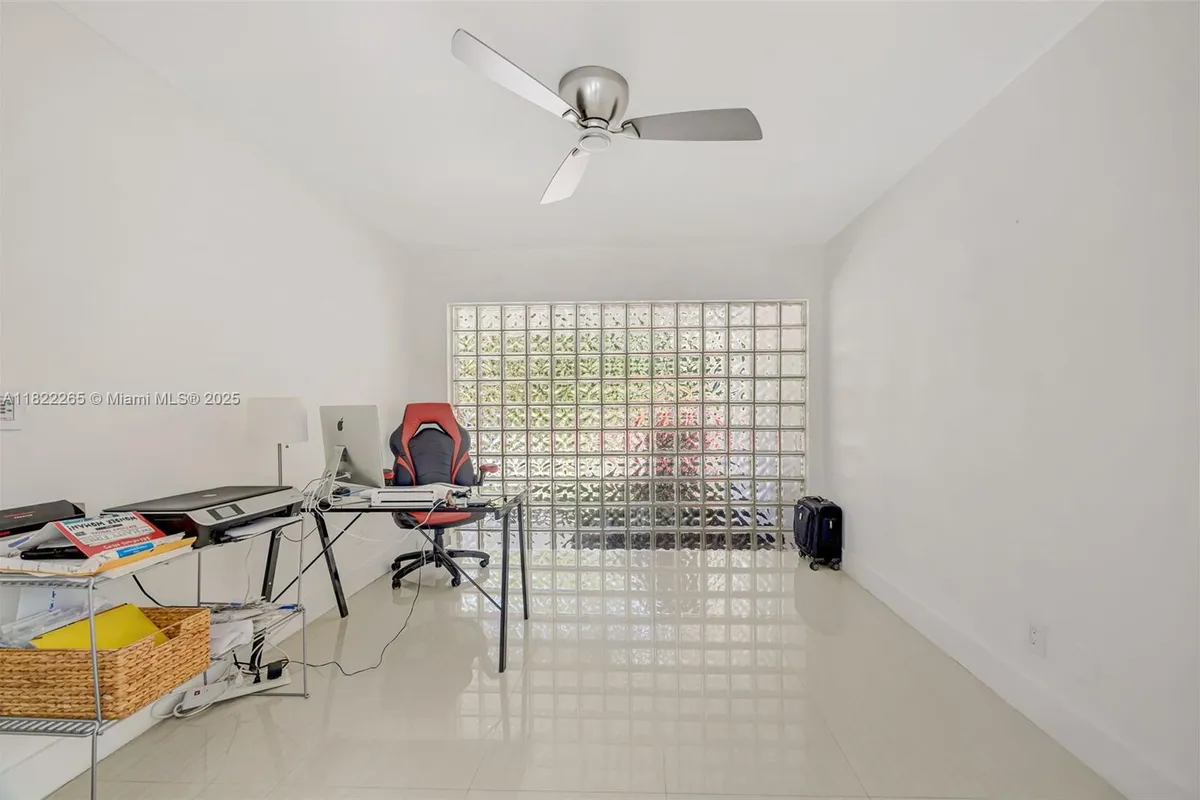 11230 SW 69th Ct, Pinecrest FL 33156