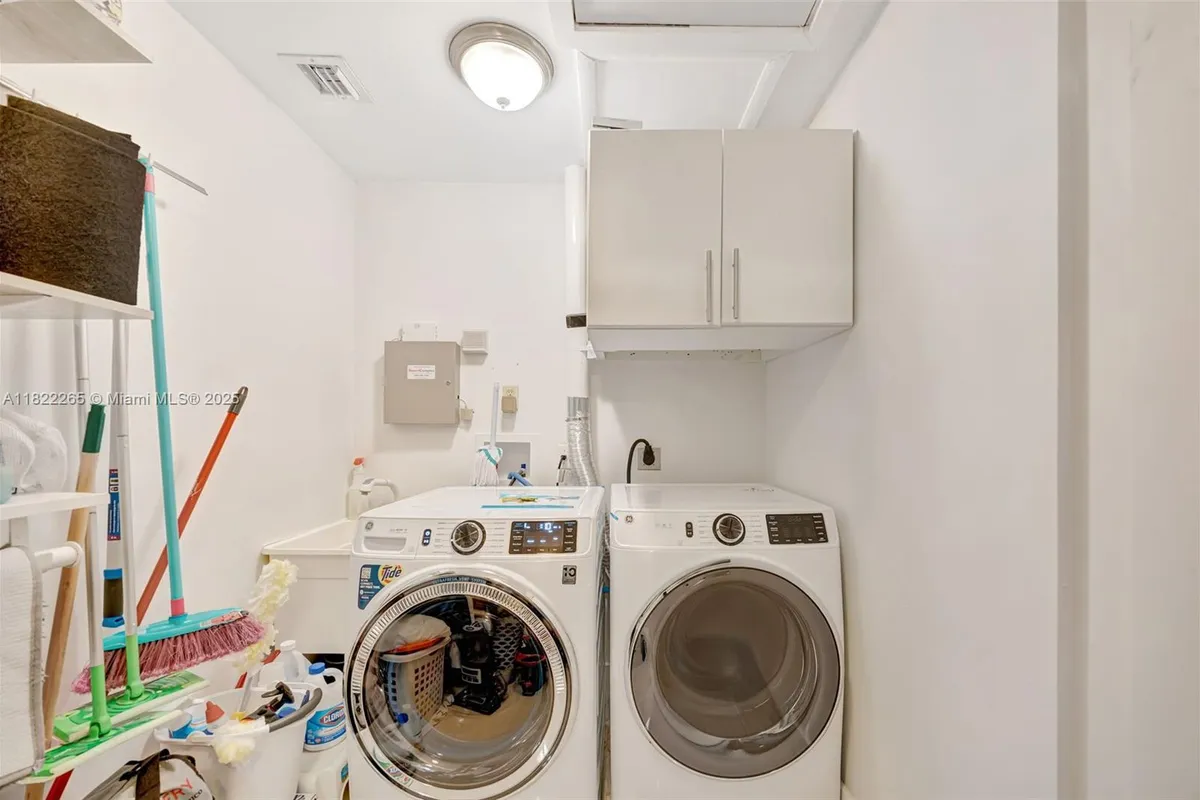 11230 SW 69th Ct, Pinecrest FL 33156