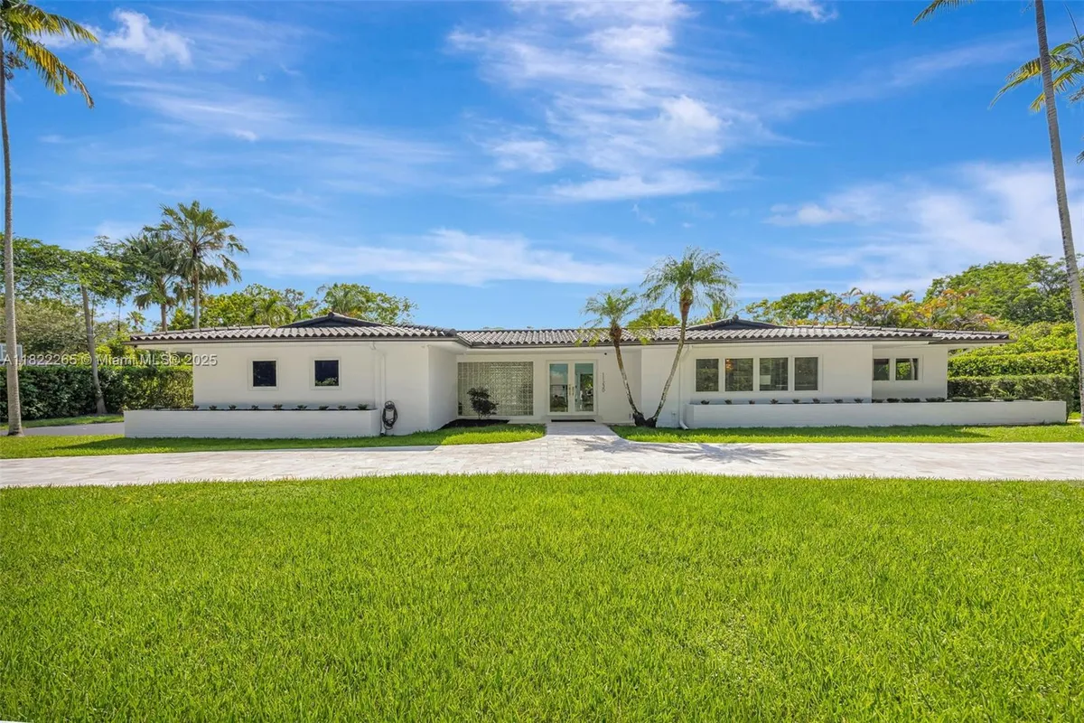 11230 SW 69th Ct, Pinecrest FL 33156