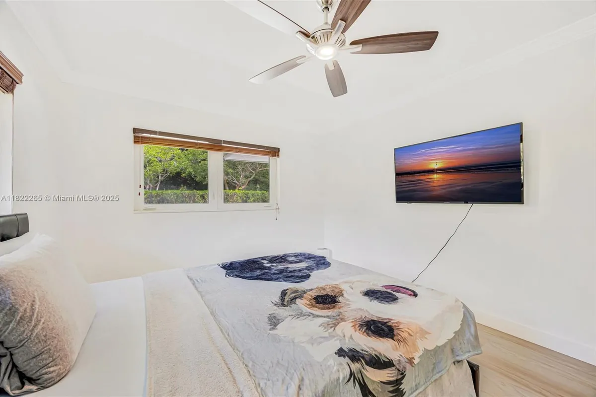 11230 SW 69th Ct, Pinecrest FL 33156