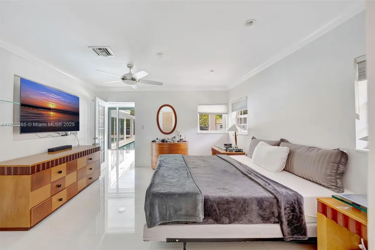 11230 SW 69th Ct, Pinecrest FL 33156