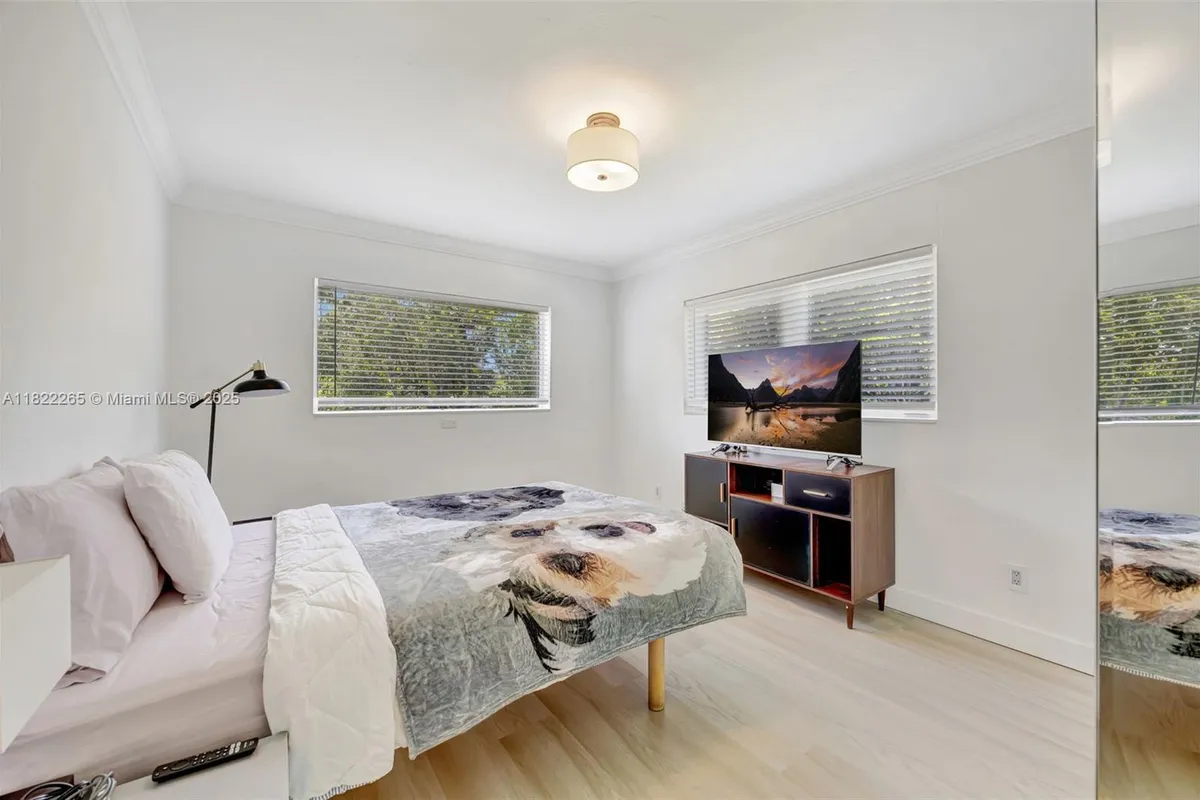 11230 SW 69th Ct, Pinecrest FL 33156