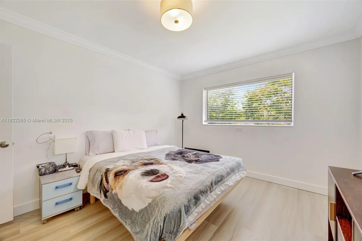 11230 SW 69th Ct, Pinecrest FL 33156