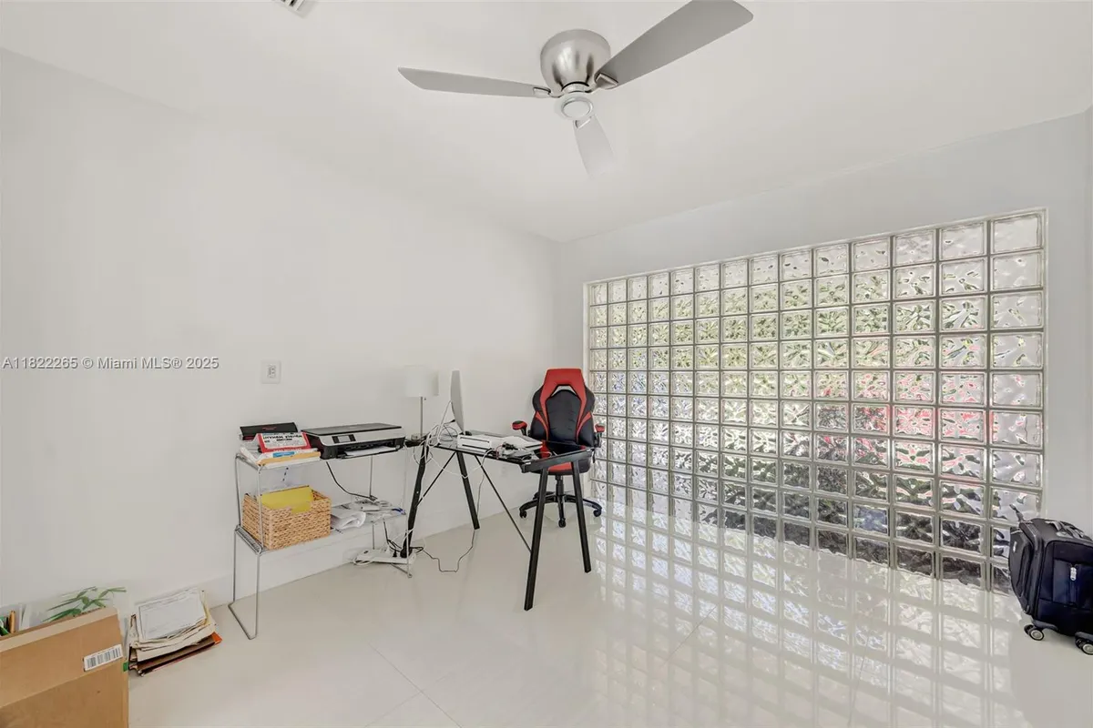 11230 SW 69th Ct, Pinecrest FL 33156