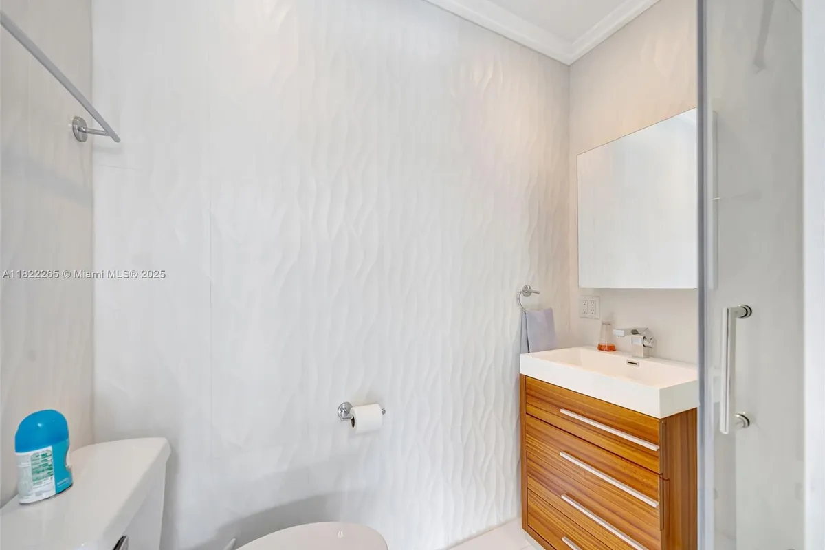 11230 SW 69th Ct, Pinecrest FL 33156