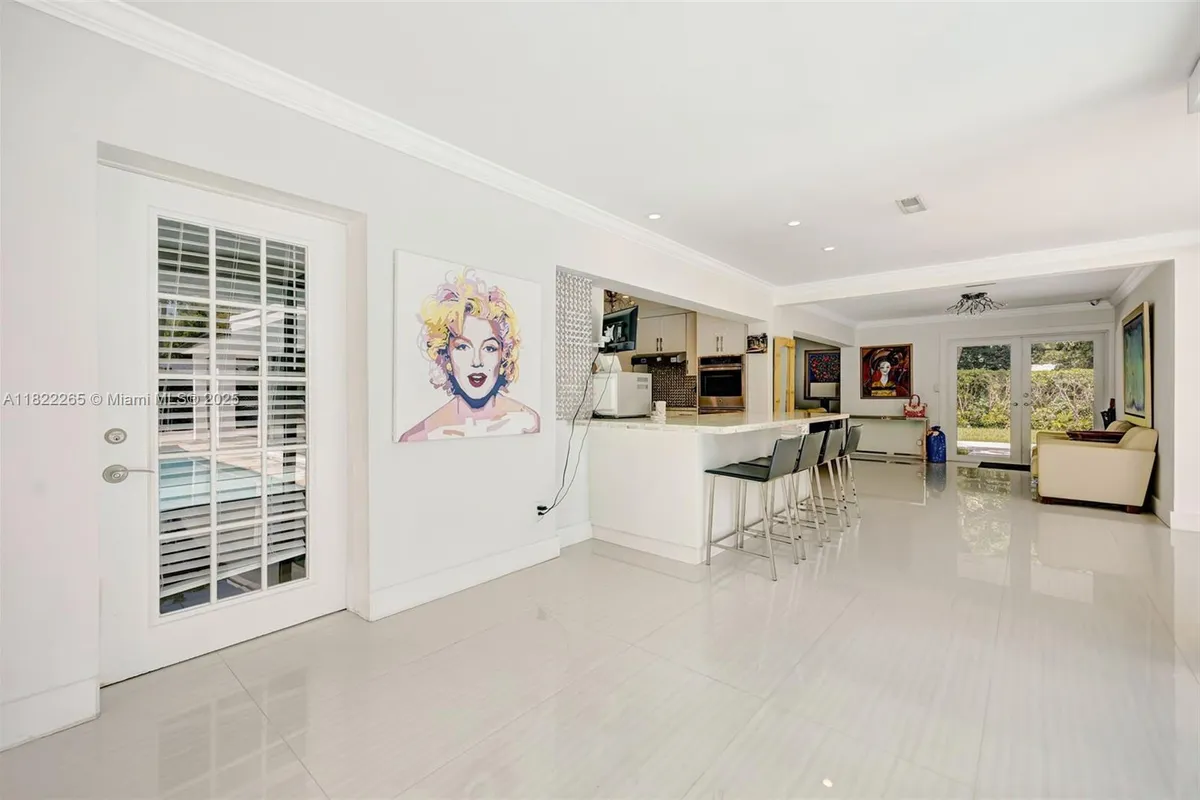 11230 SW 69th Ct, Pinecrest FL 33156