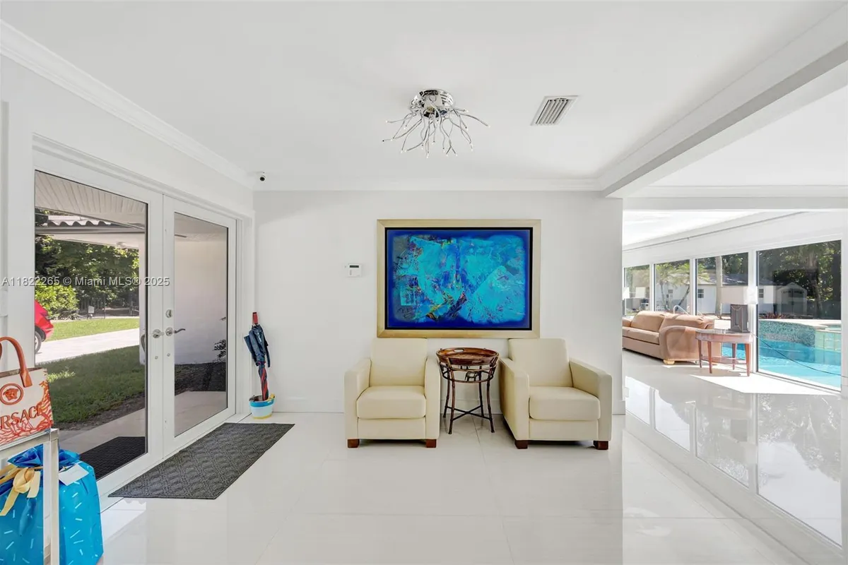 11230 SW 69th Ct, Pinecrest FL 33156