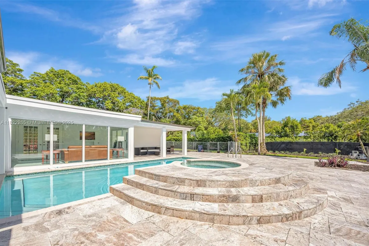 11230 SW 69th Ct, Pinecrest FL 33156