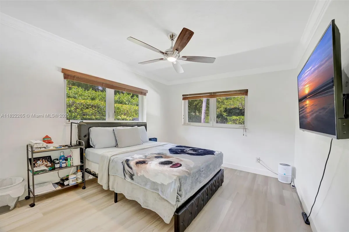 11230 SW 69th Ct, Pinecrest FL 33156