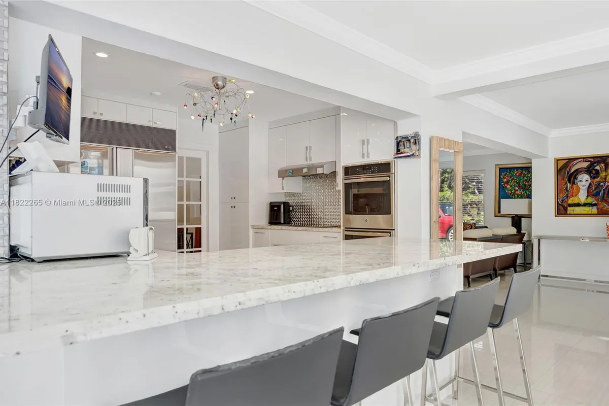 11230 SW 69th Ct, Pinecrest FL 33156