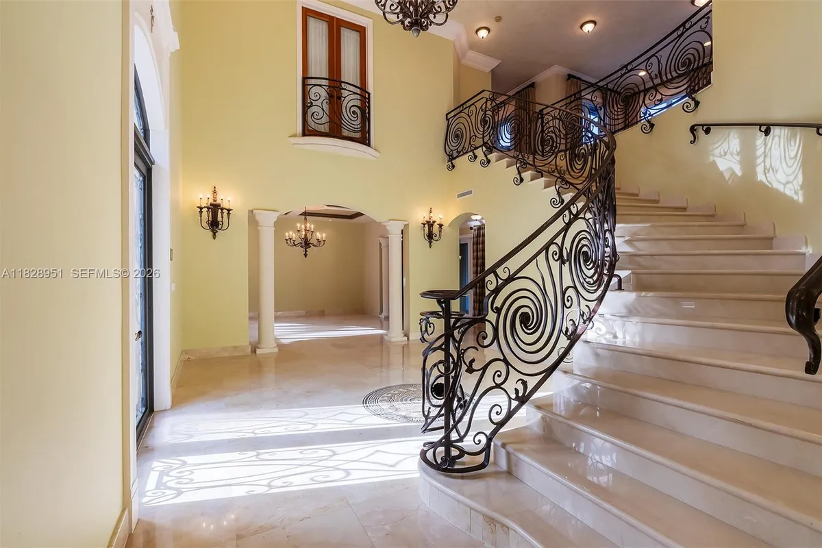 10851 SW 63rd Ave, Pinecrest FL 33156