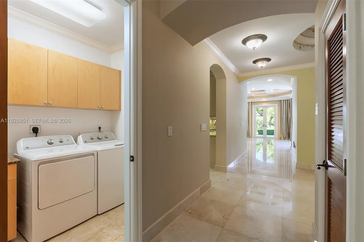 10851 SW 63rd Ave, Pinecrest FL 33156