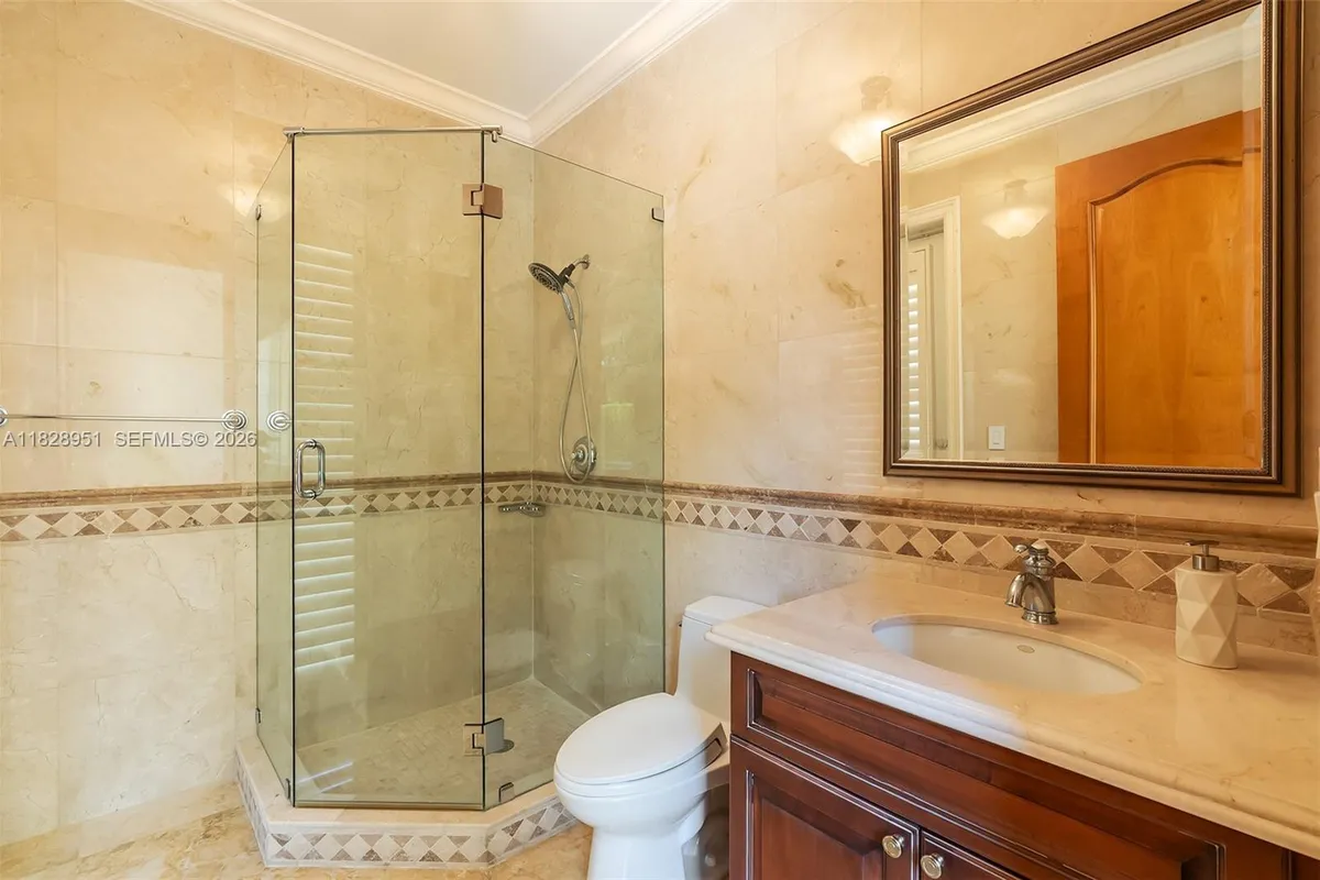 10851 SW 63rd Ave, Pinecrest FL 33156