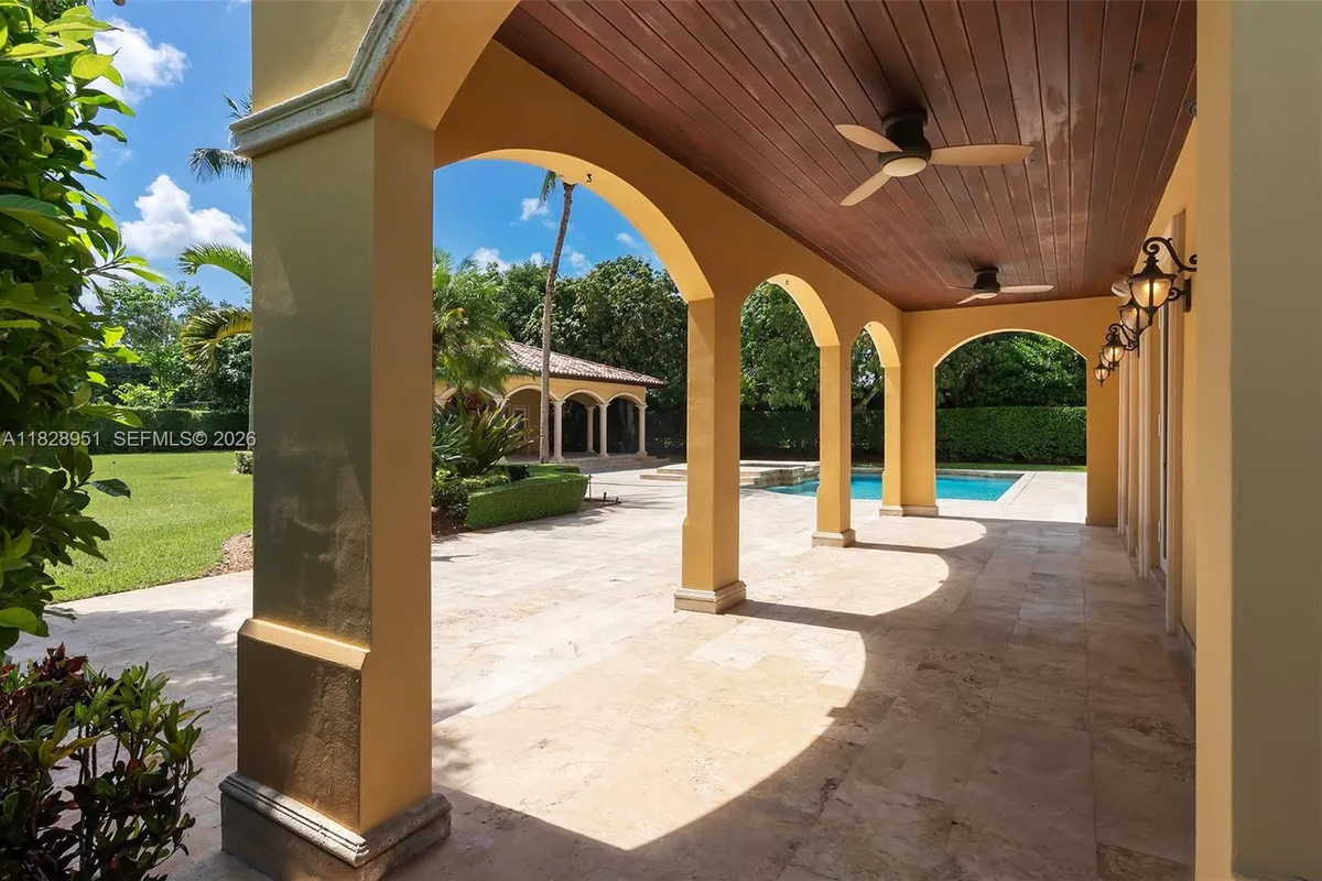 10851 SW 63rd Ave, Pinecrest FL 33156