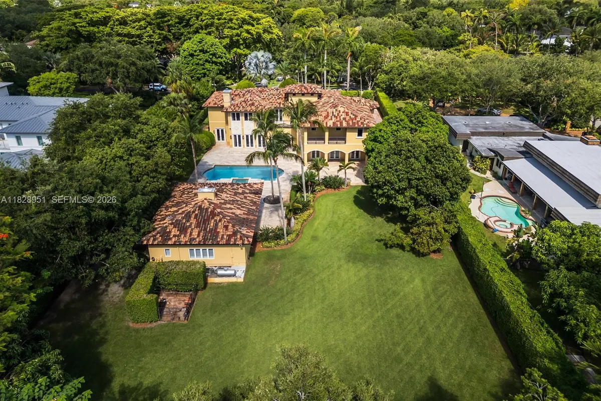 10851 SW 63rd Ave, Pinecrest FL 33156