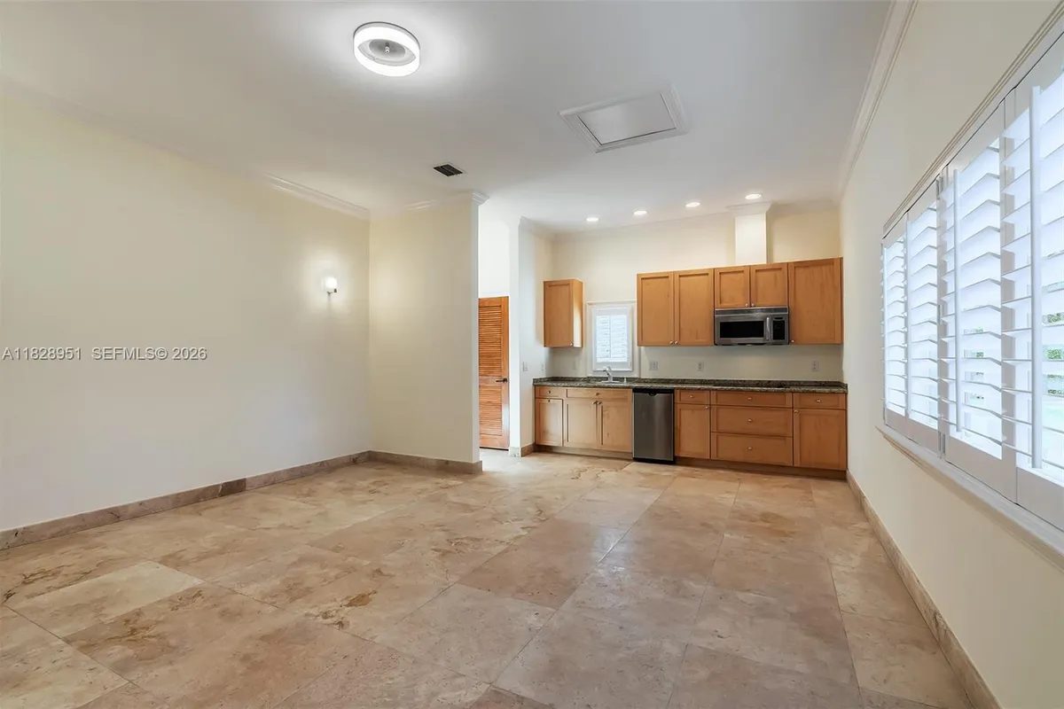 10851 SW 63rd Ave, Pinecrest FL 33156