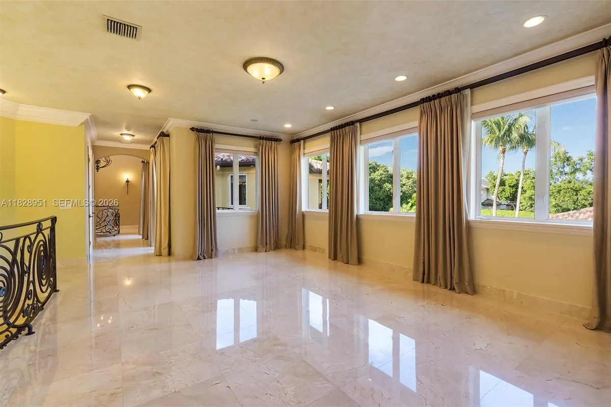 10851 SW 63rd Ave, Pinecrest FL 33156